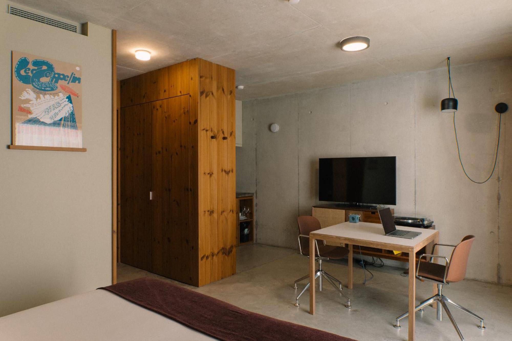 Outsite Porto Mouco Hotel Luaran gambar